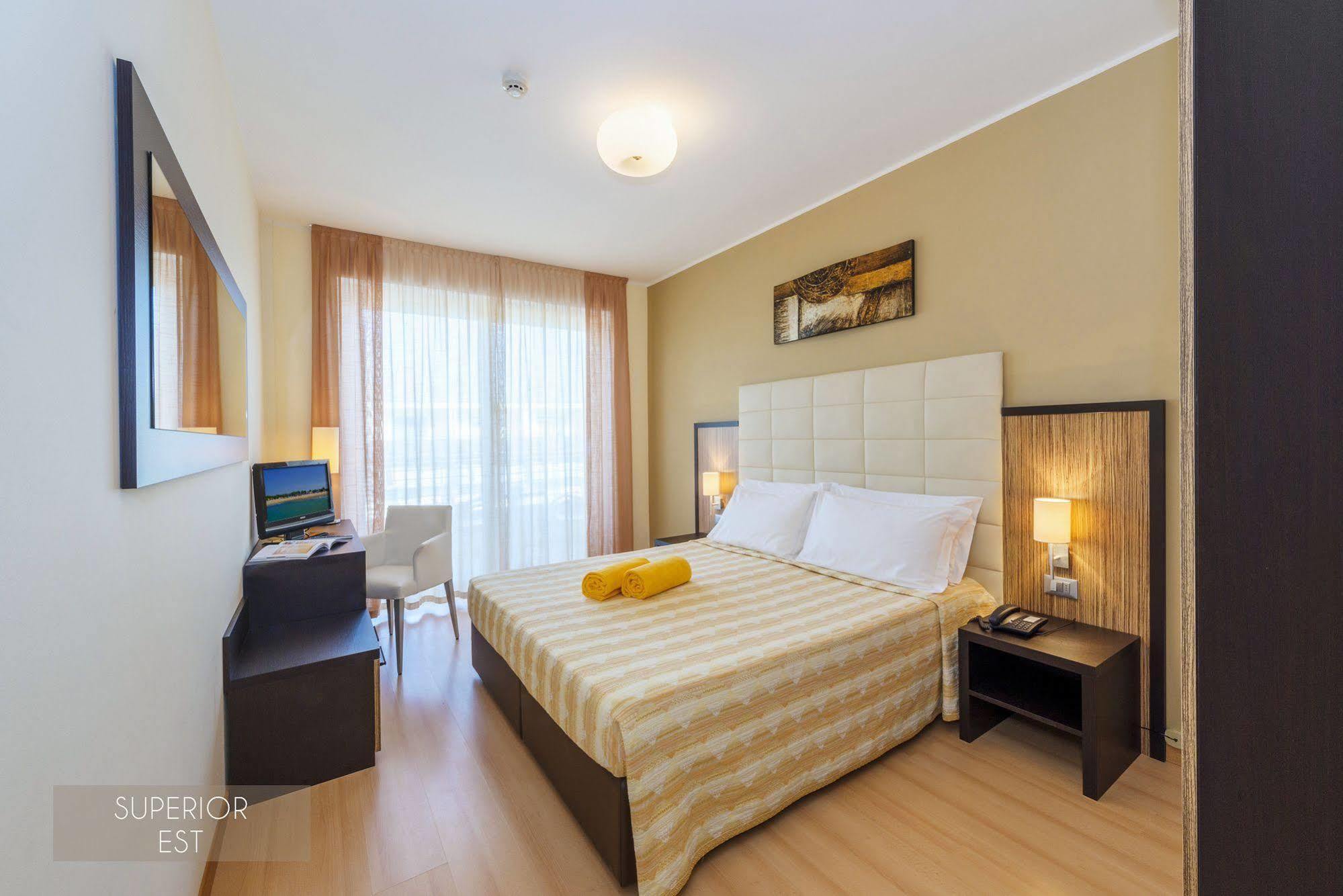 Hotel San Marco Bibione Buitenkant foto