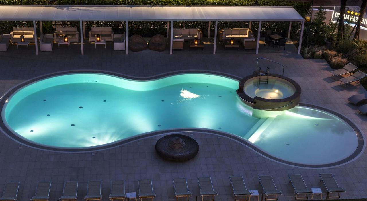 Hotel San Marco Bibione Buitenkant foto