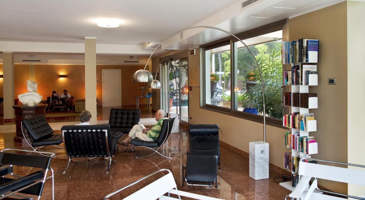 Hotel San Marco Bibione Buitenkant foto